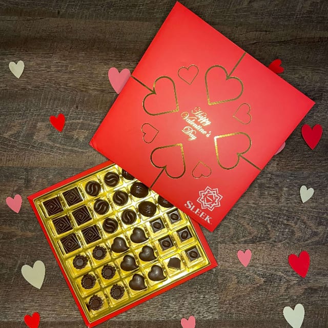 Valentine's Box - Red & Gold.